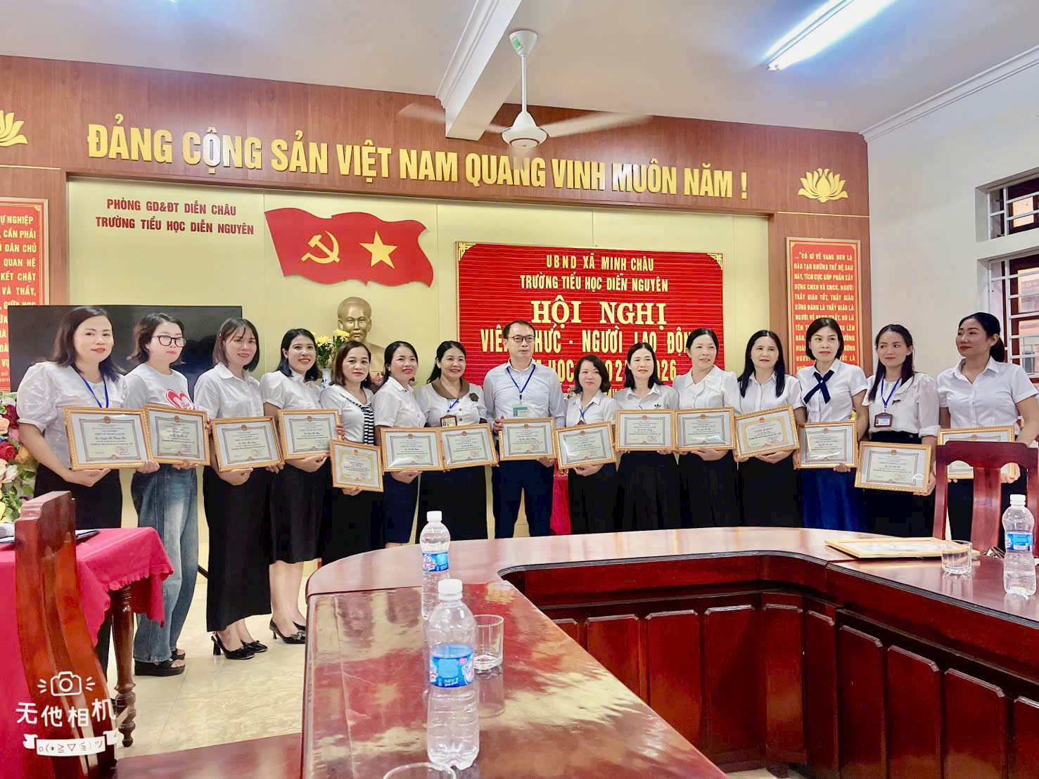Hội nghi VC 25   26